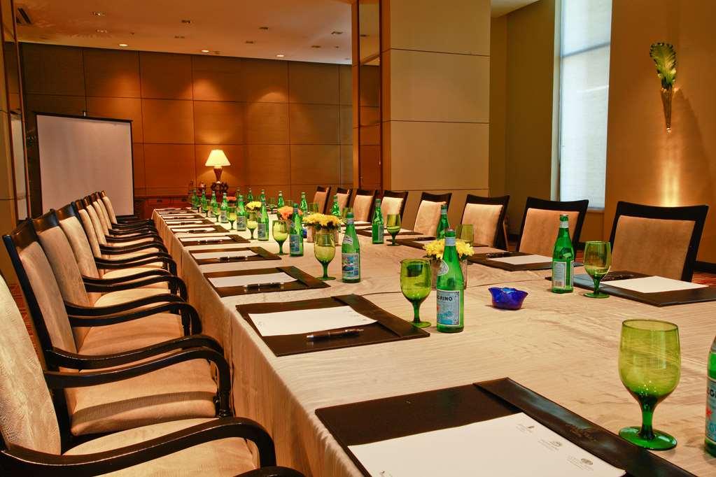 Discovery Suites Manila, Philippines Pasig City Faciliteiten foto